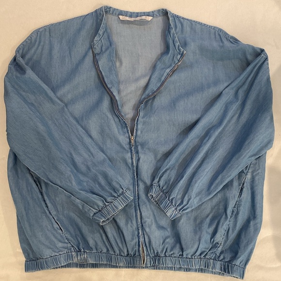 Zara Trafaluc Denim-Wear Chambray Zip Bomber Jacket Size Small - Picture 2 of 6